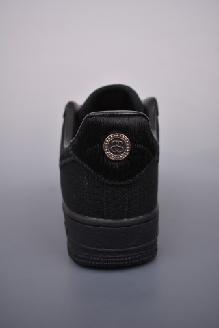 Nike Air Force 1 Low x Stussy view 4