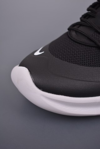 Nike Air Max Axis view 6