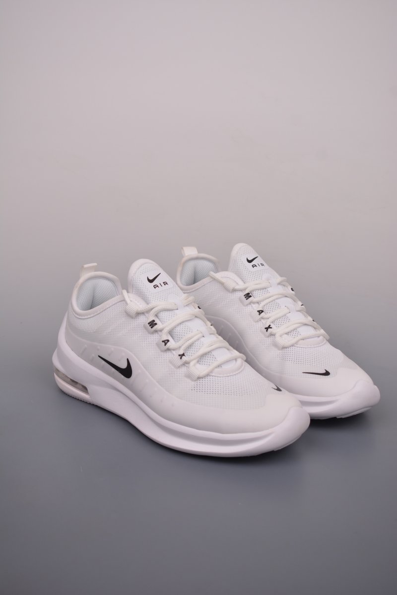 Nike Air Max Axis view