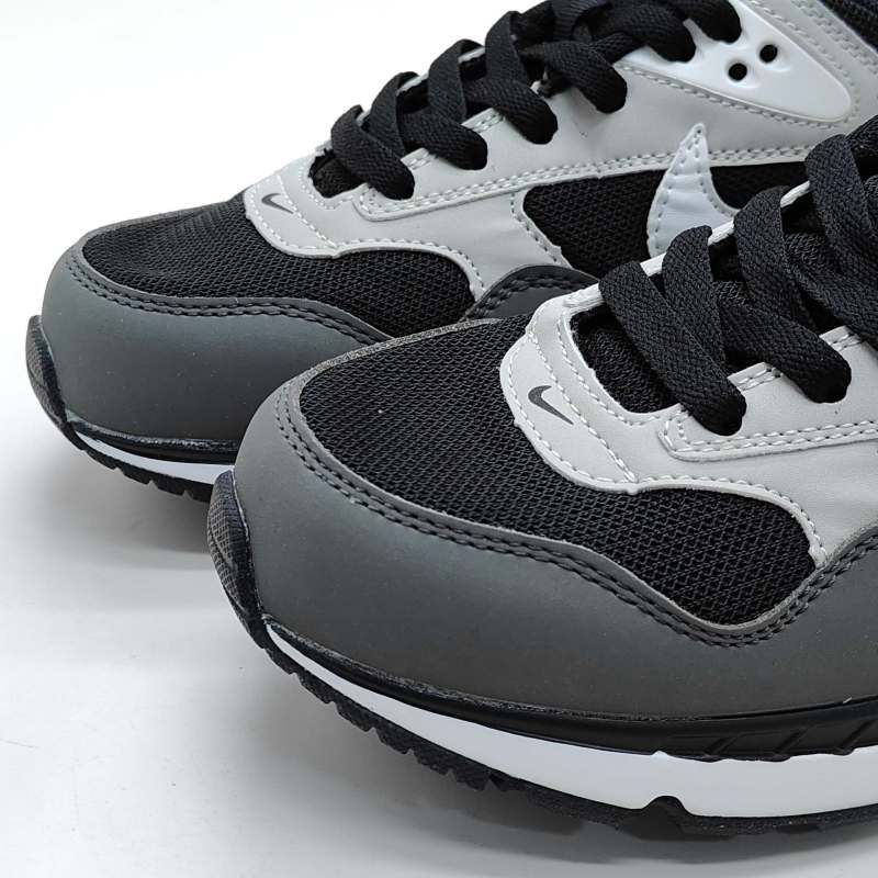 Nike Air Max Correlate view