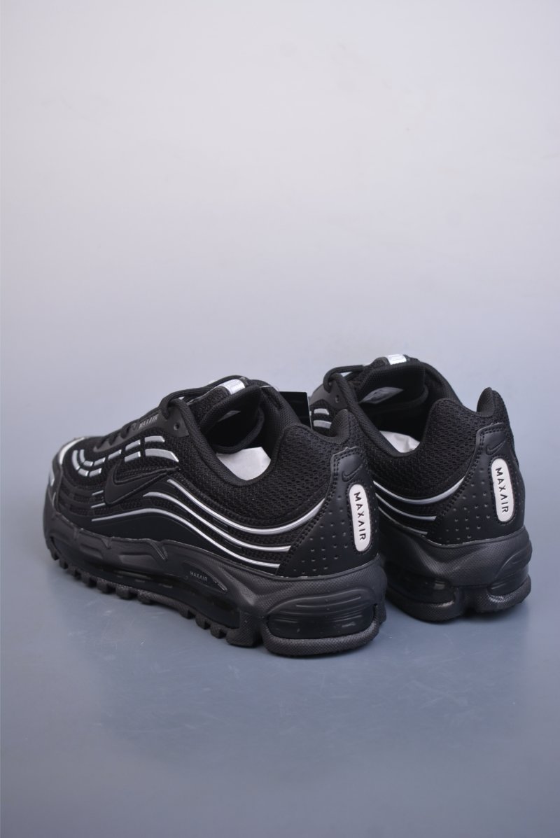 Nike Air Max TL 2.5 Pack x CDG Homme Plus view