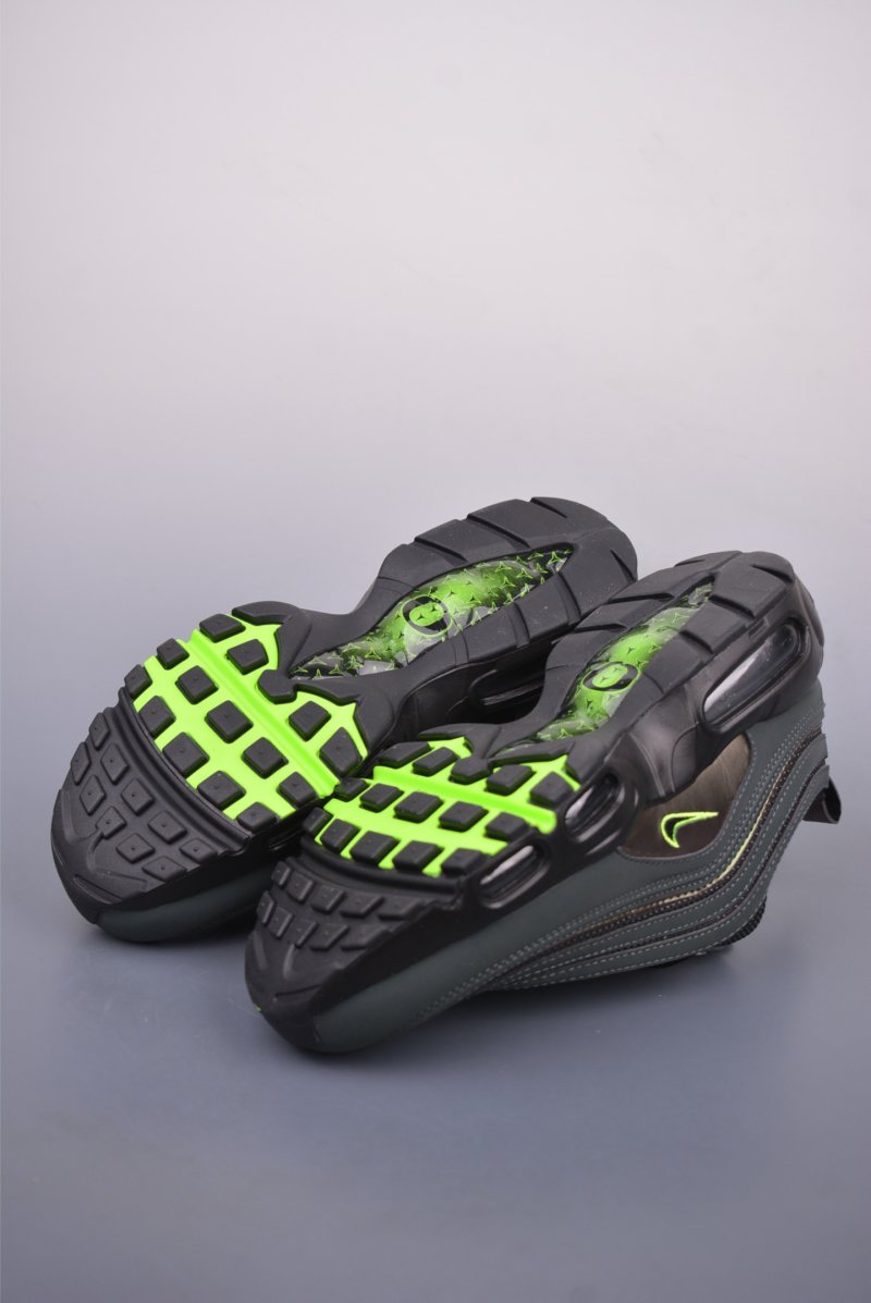 Nike Air Max 97 x Division St view
