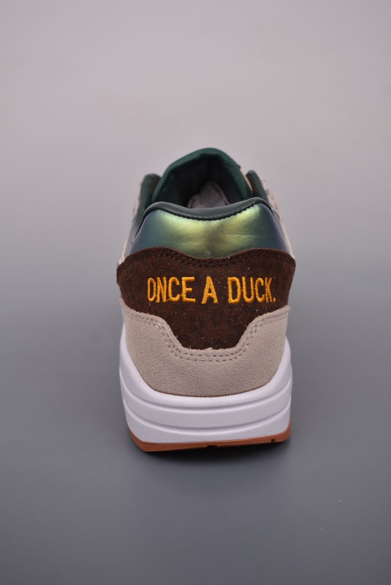 Nike Air Max 1 'University Of Oregon' view