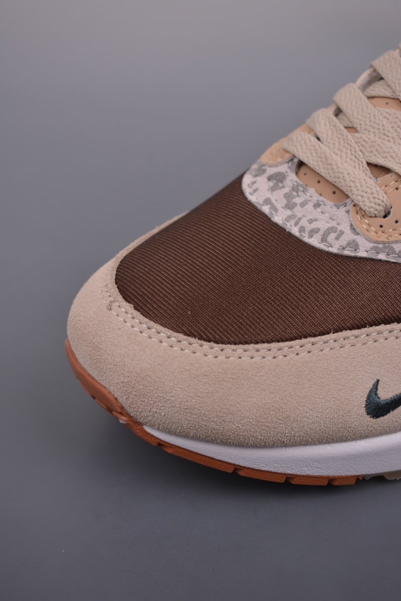 Nike Air Max 1 'University Of Oregon' view
