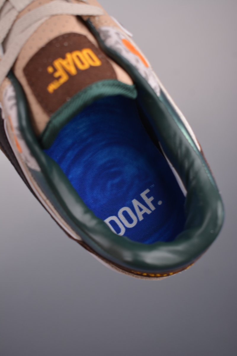 Nike Air Max 1 'University Of Oregon' view