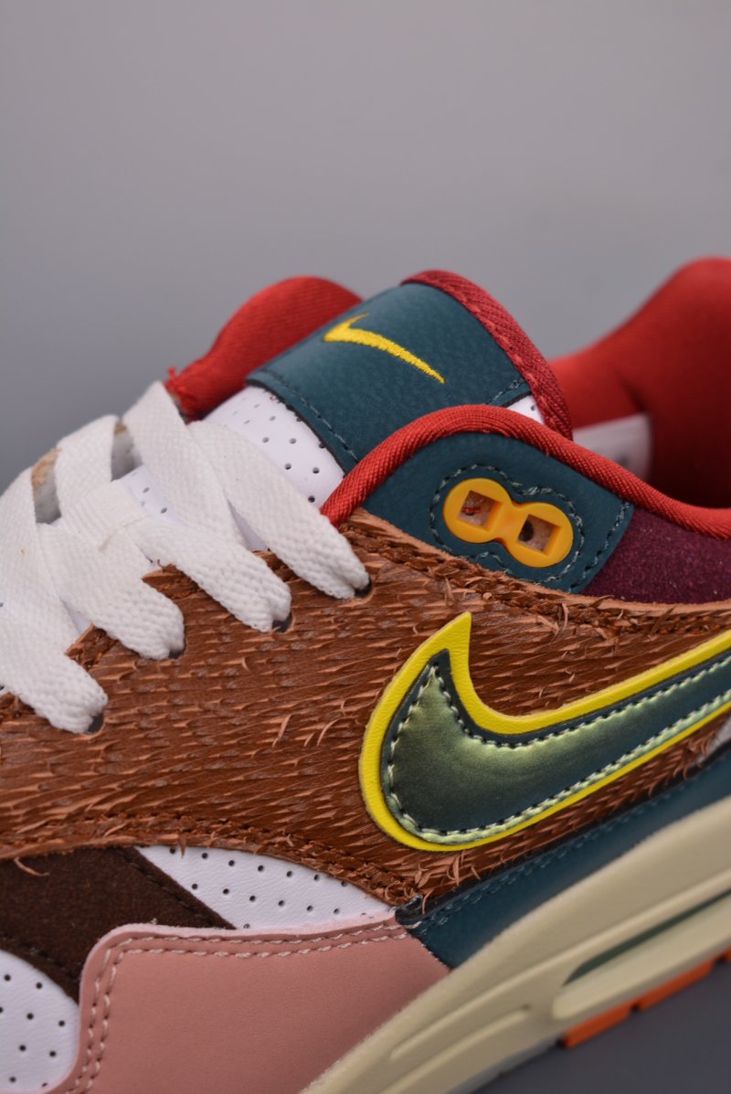 Nike Division Street Air Max 1 'Oregon Ducks' view