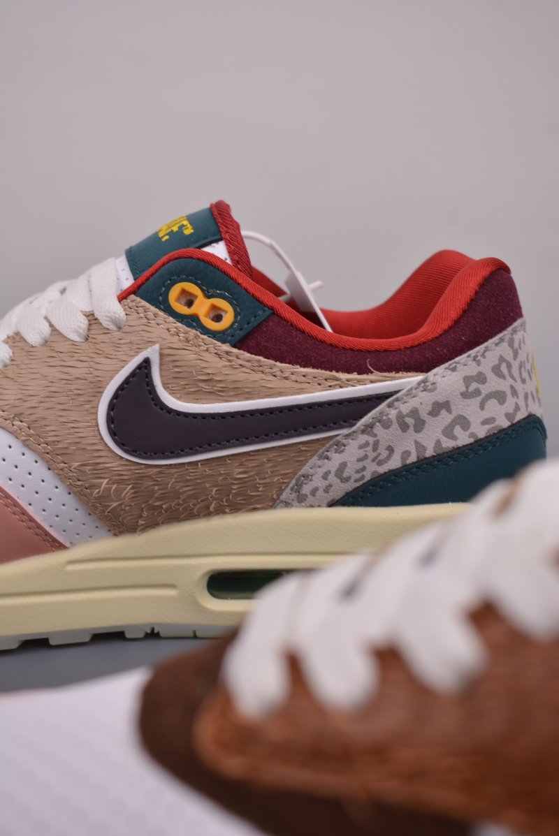 Nike Division Street Air Max 1 'Oregon Ducks' view
