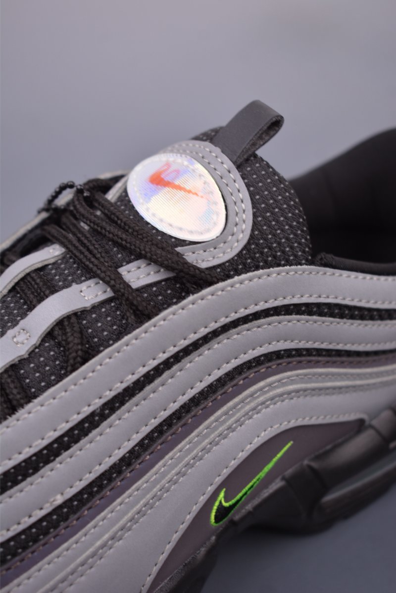 Nike Division Street Air Max 95/97 view
