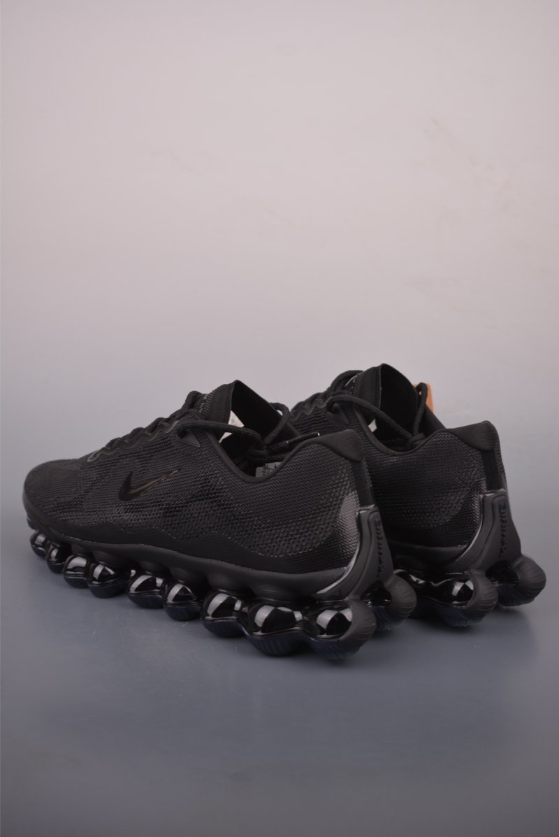 Nike Air Liquid Max view