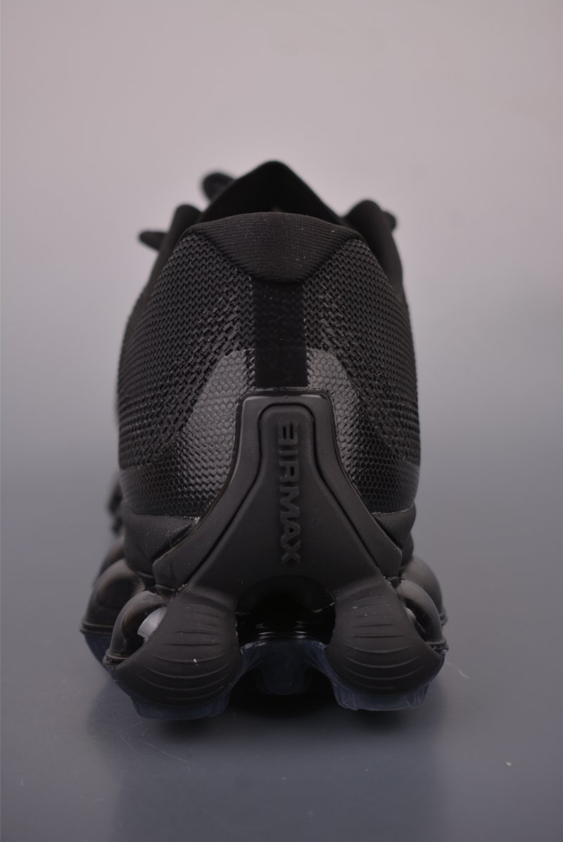 Nike Air Liquid Max view