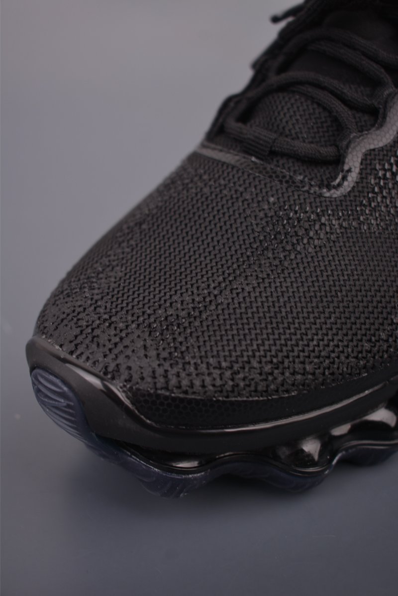 Nike Air Liquid Max view