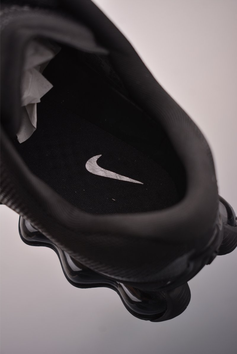 Nike Air Liquid Max view