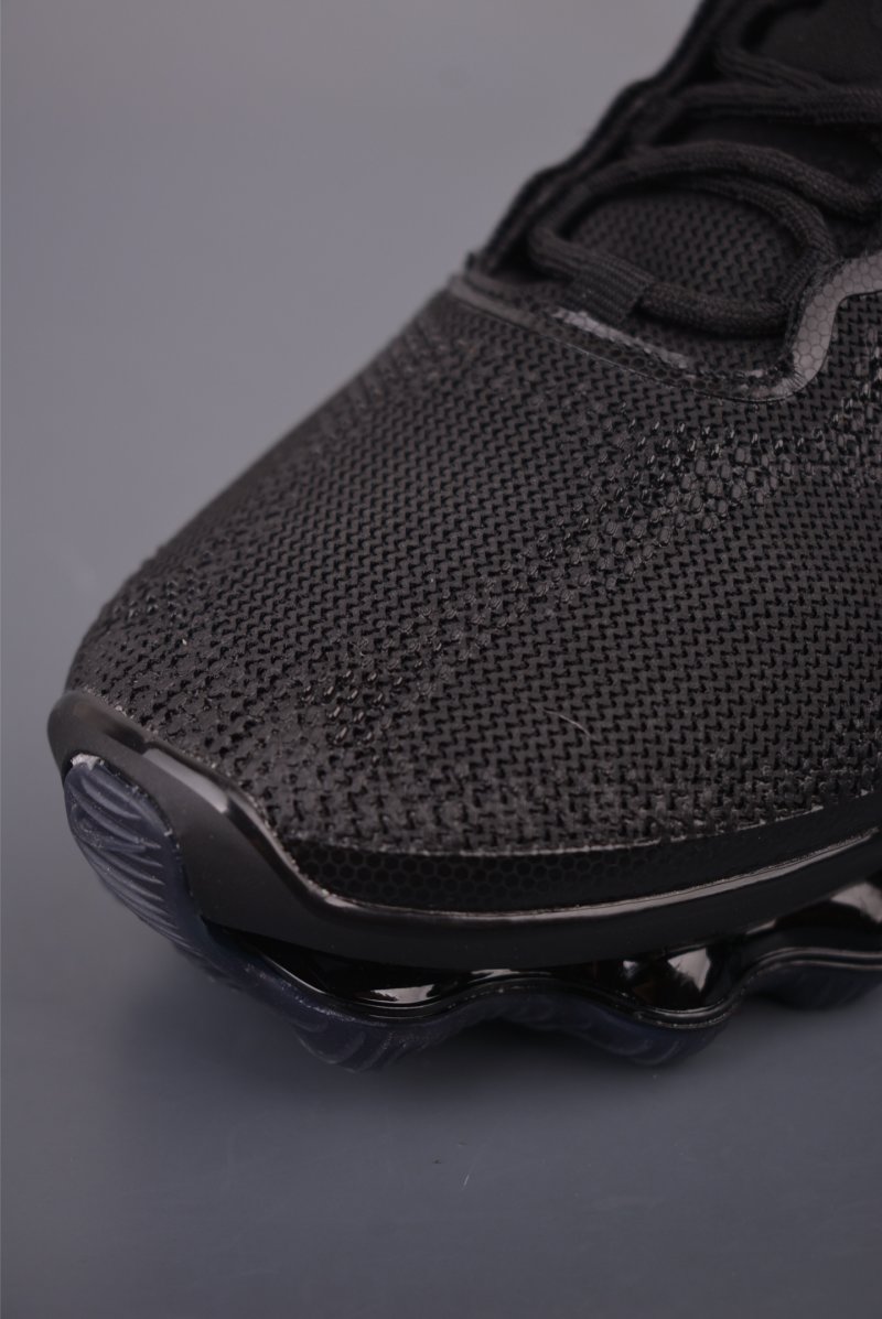 Nike Air Liquid Max view