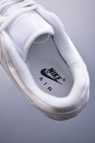 Nike Air Max 1 view 9