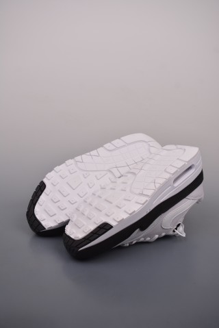 Nike Air Max 1 view 3