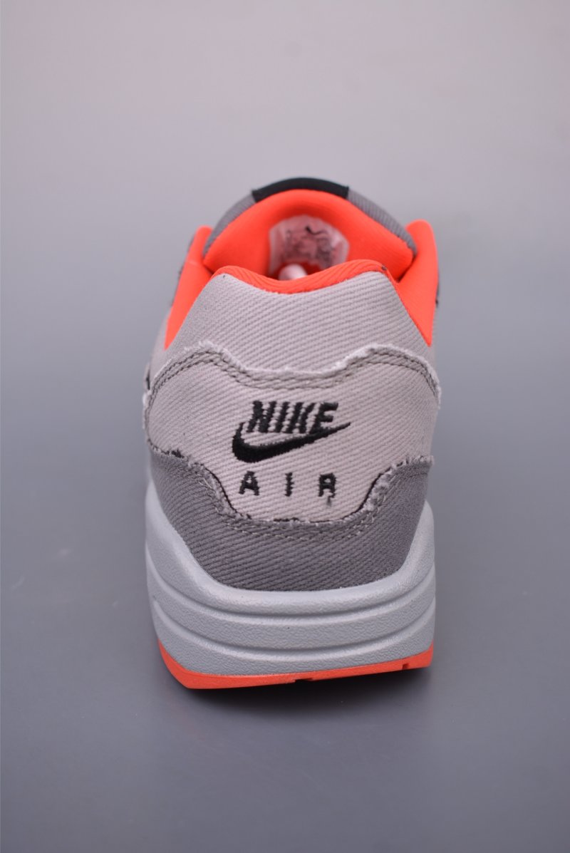 Nike Air Max 1 view