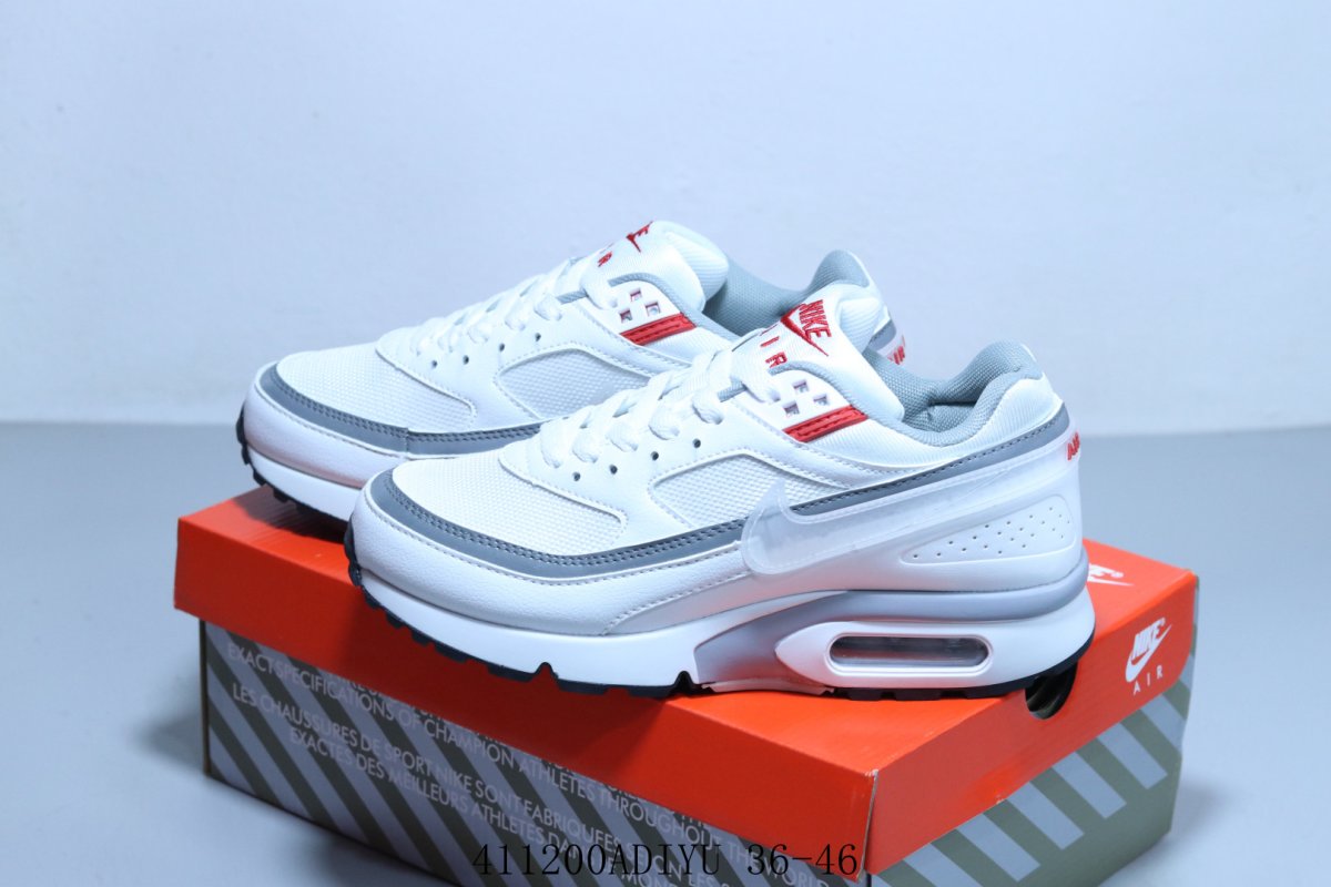 Nike Air Max BW OG view
