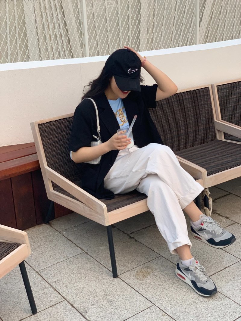 Nike Air Max Correlate view