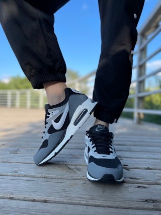 Nike Air Max Correlate view 10
