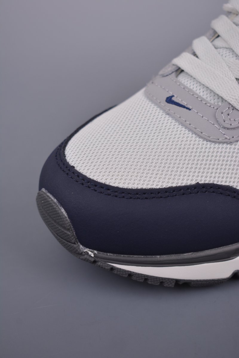 Nike Air Max Correlate view