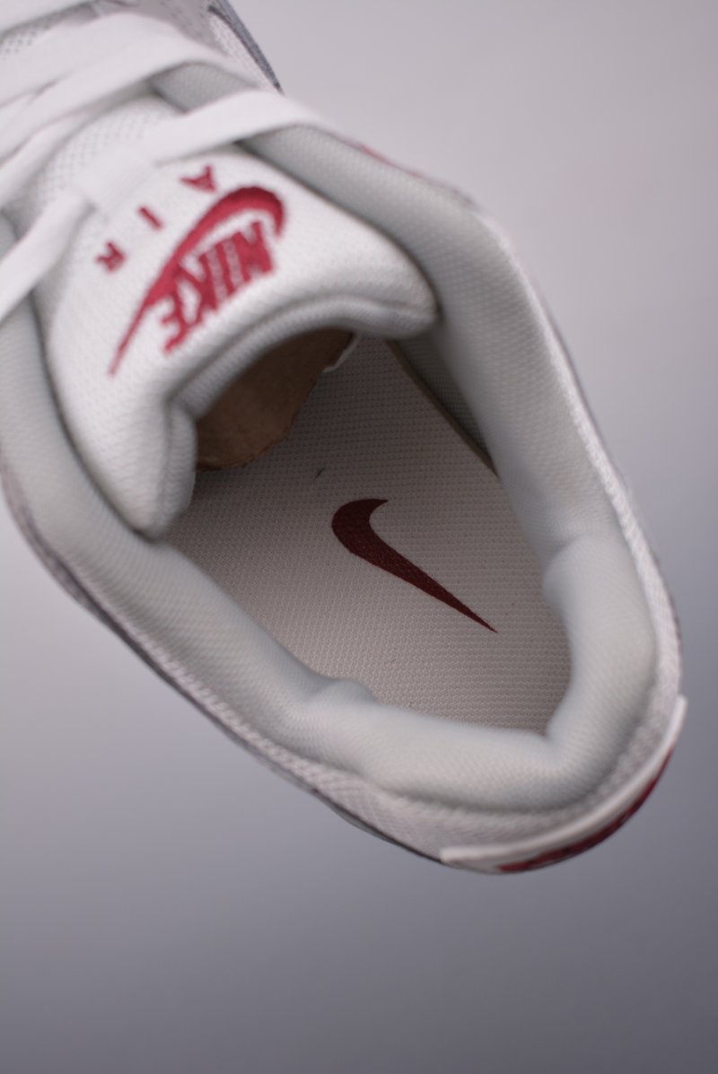 Nike Air Max Correlate view