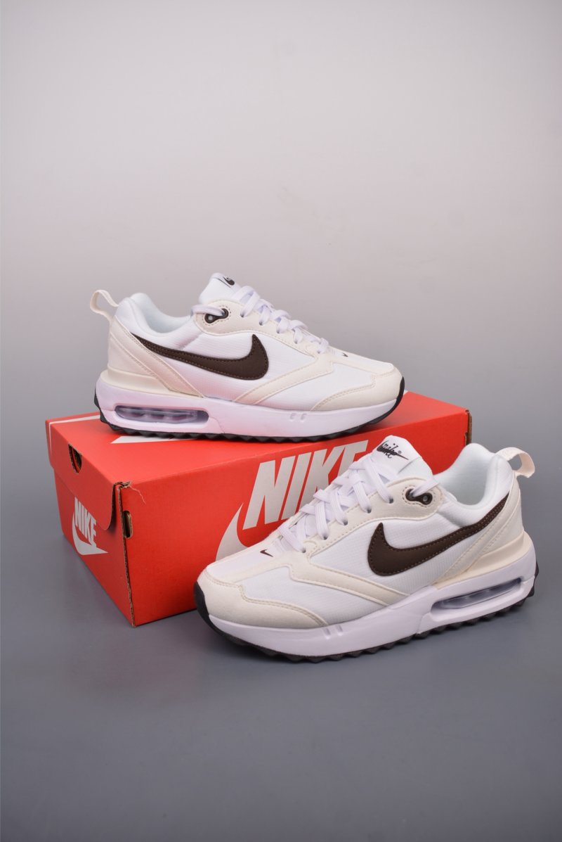 Nike Air Max Dawn view