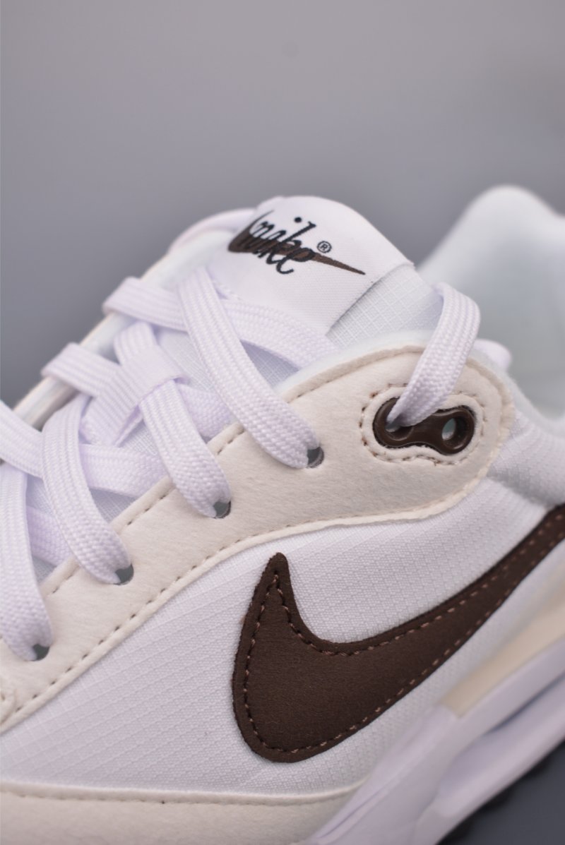 Nike Air Max Dawn view