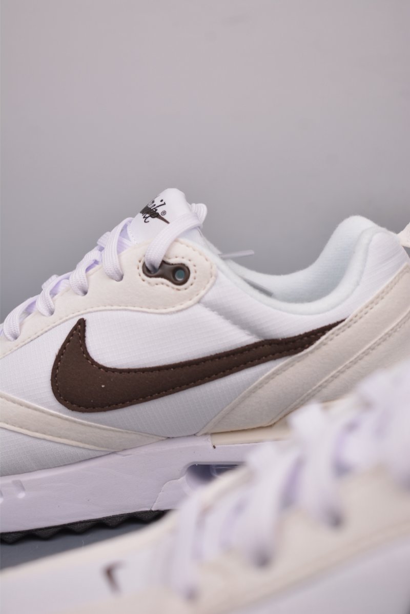 Nike Air Max Dawn view