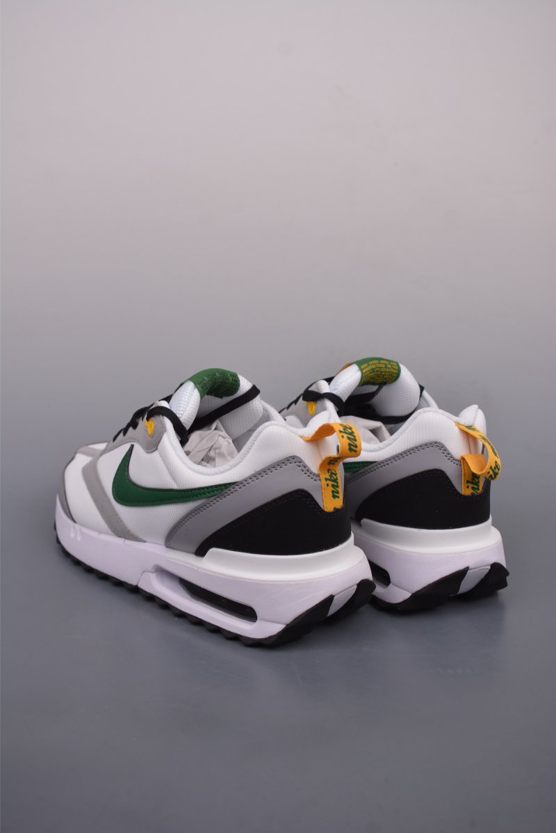 Nike Air Max Dawn view