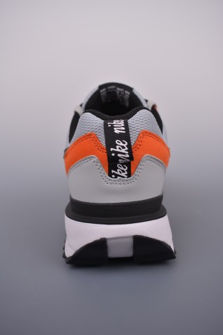 Nike Air Max Dawn view 4