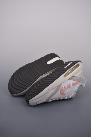Nike Air Max Dawn view 3