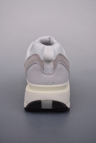 Nike Air Max Dawn view 4