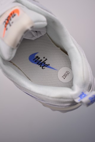 Nike Air Max Dawn view 9