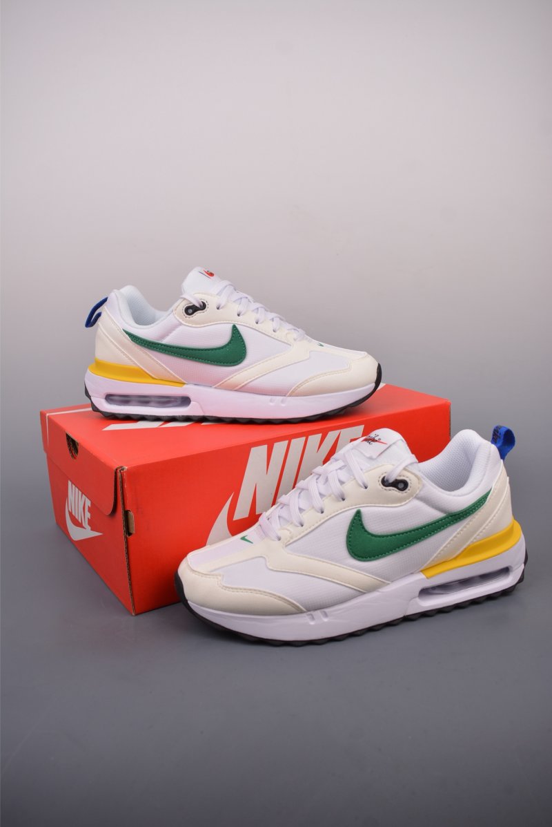 Nike Air Max Dawn view
