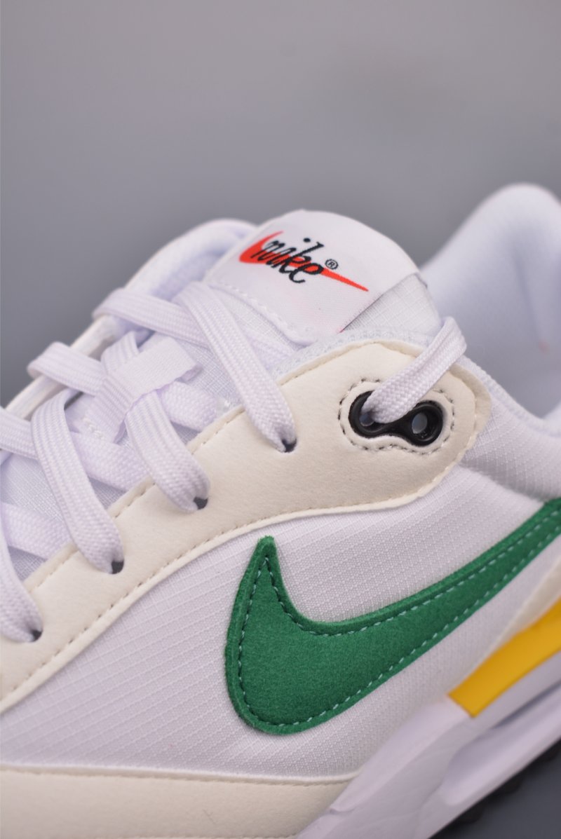 Nike Air Max Dawn view