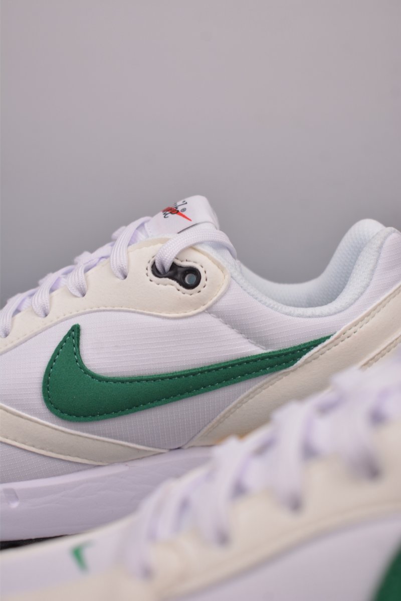 Nike Air Max Dawn view