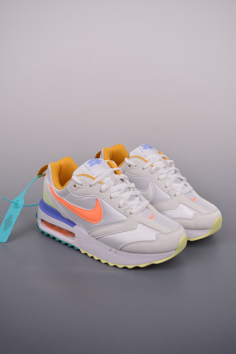 Nike Air Max Dawn