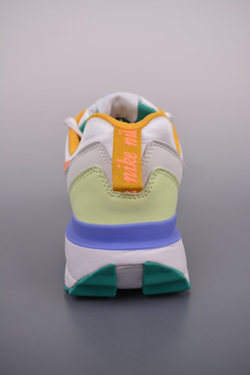 Nike Air Max Dawn view