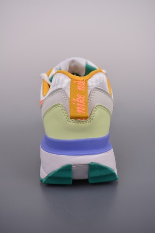 Nike Air Max Dawn view 4