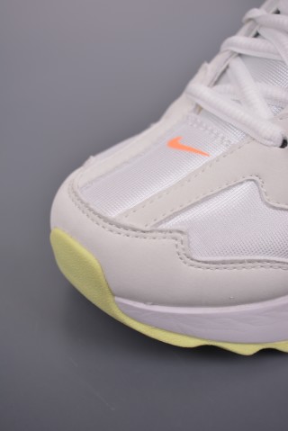 Nike Air Max Dawn view 6