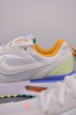 Nike Air Max Dawn view 8