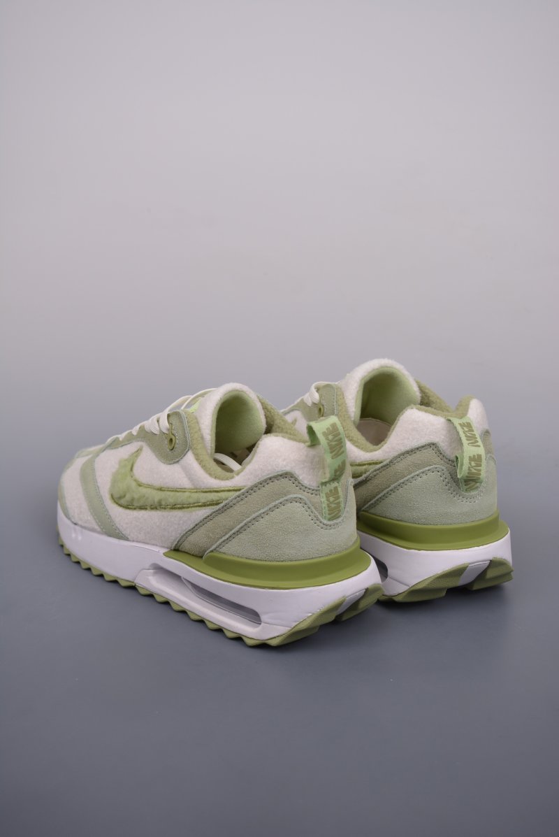 Nike Air Max Dawn view