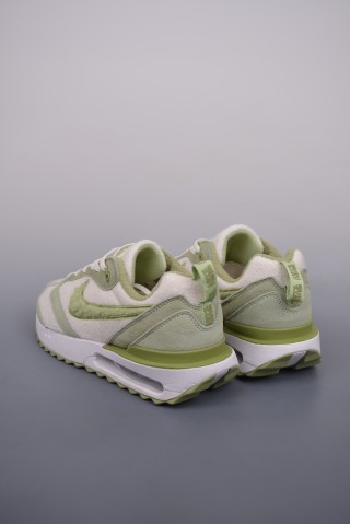 Nike Air Max Dawn view 2