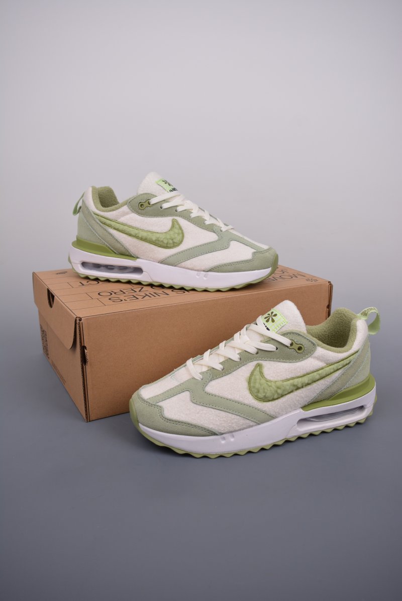 Nike Air Max Dawn view