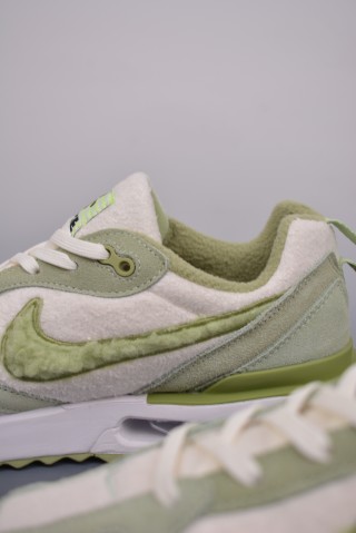Nike Air Max Dawn view 8