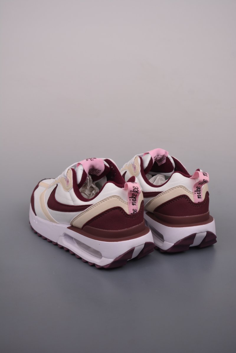 Nike Air Max Dawn view