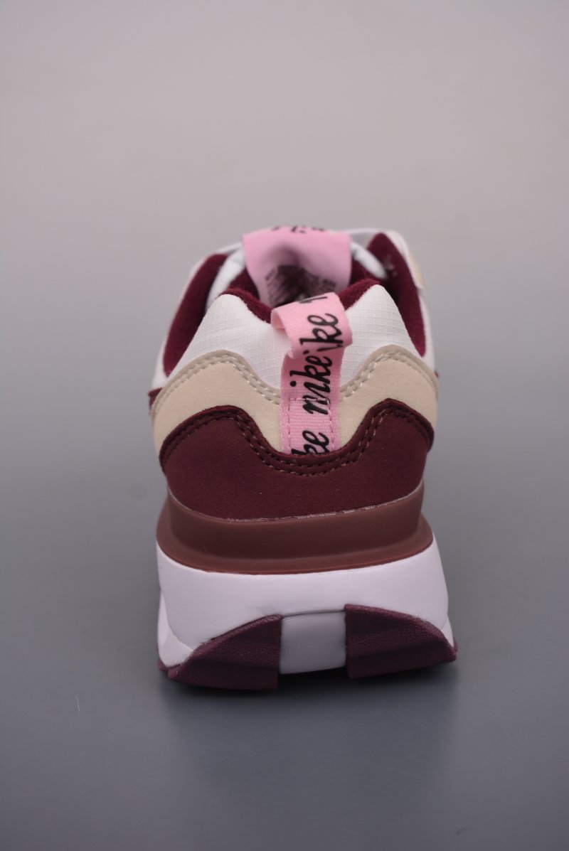 Nike Air Max Dawn view