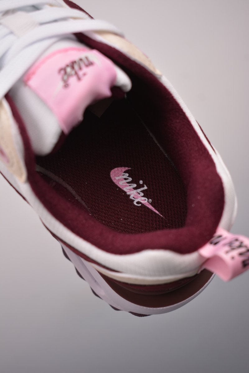 Nike Air Max Dawn view