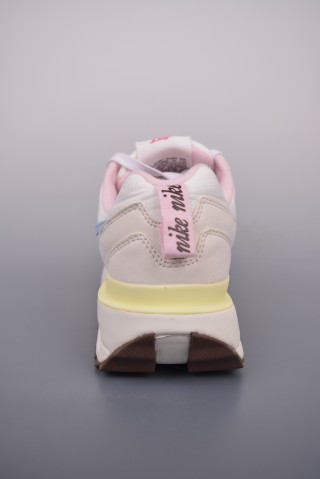 Nike Air Max Dawn view 4