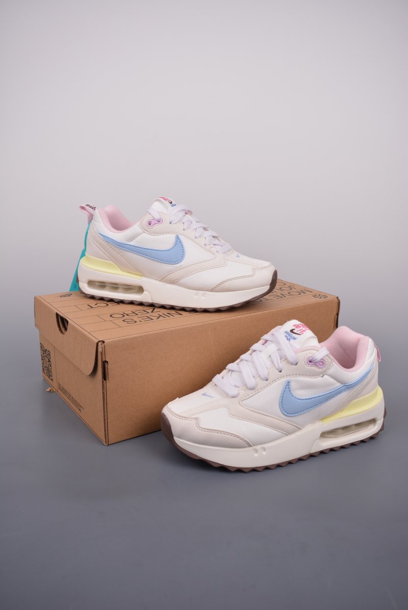 Nike Air Max Dawn view